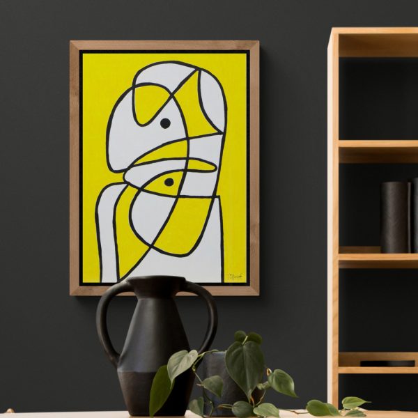Cuerpo escueto en fondo amarillo - Imagen 2